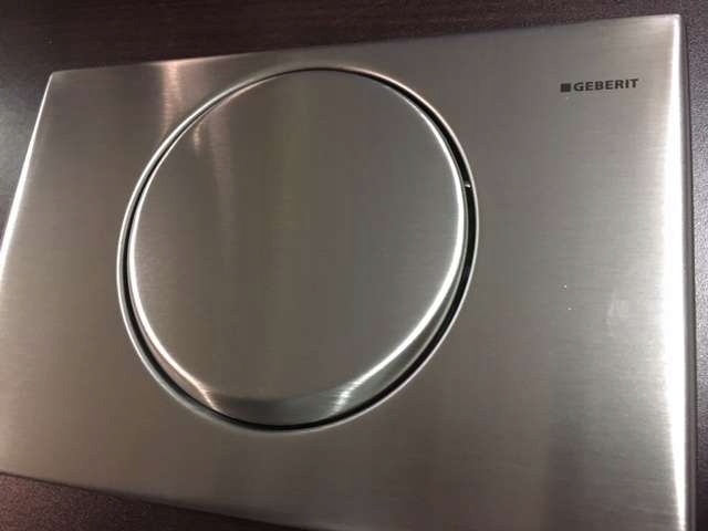 WC tlačidlo - Metal Geberit 115.101.00.1 Delta gombík na toaletu