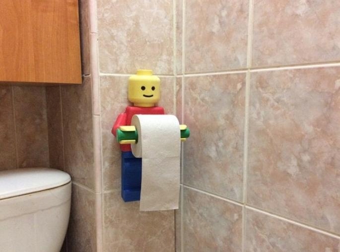 Kupelňový set doplnkov - LEGO MAN držiak na toaletný papier Detská kúpeľňa