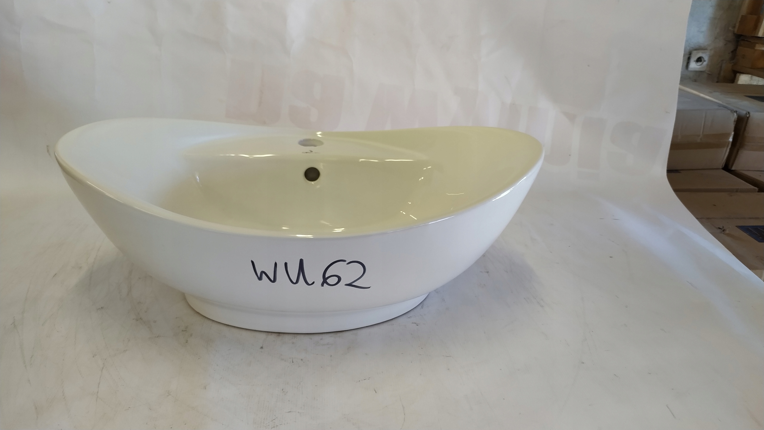 Umývadlo - Stojace umývadlo 59 * 39 cm VÝPREDAJ WU62