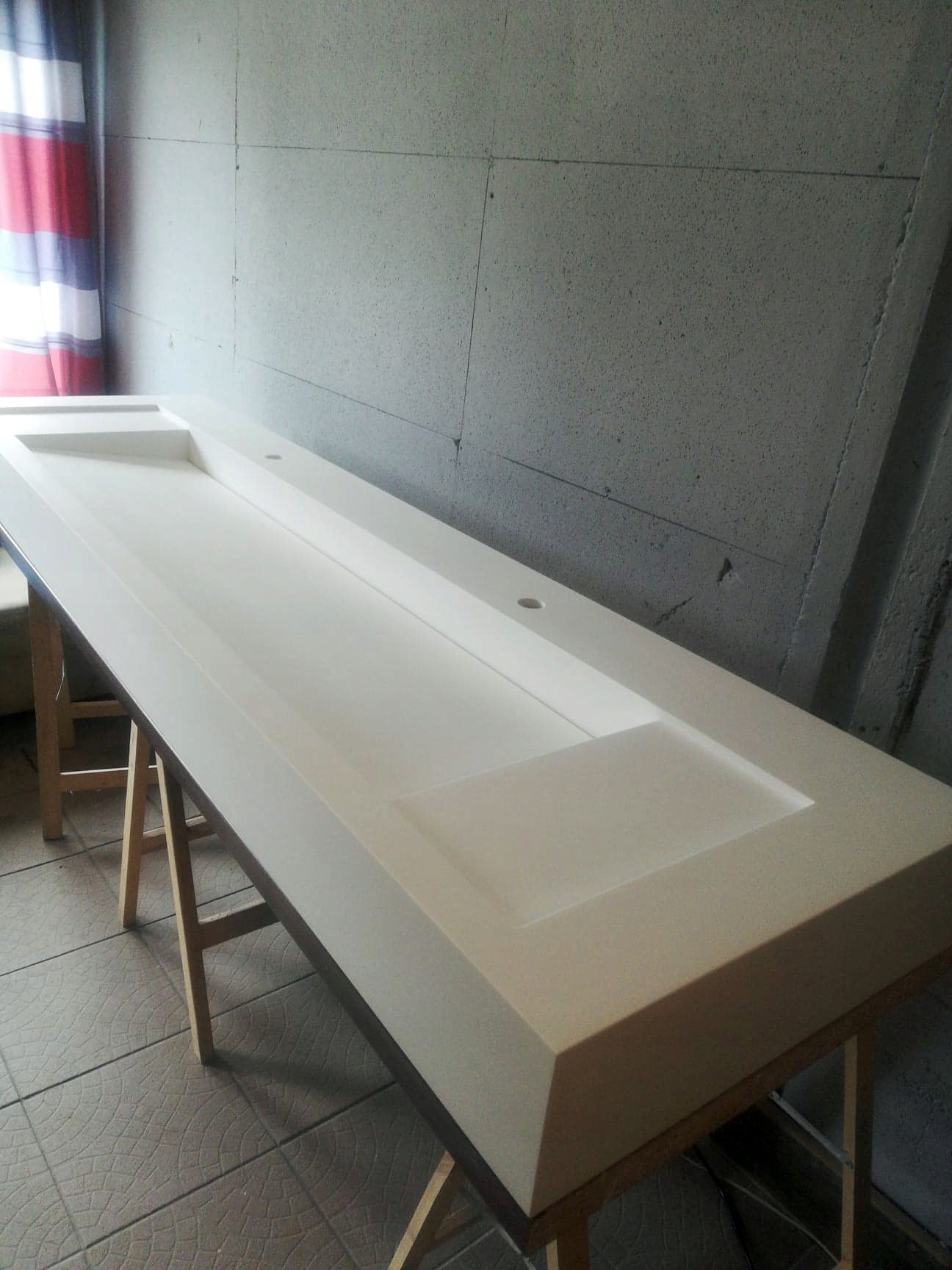 Umývadlo - Umývadlo s lineárnym odtokom, dvojitý stojan, 200 cm