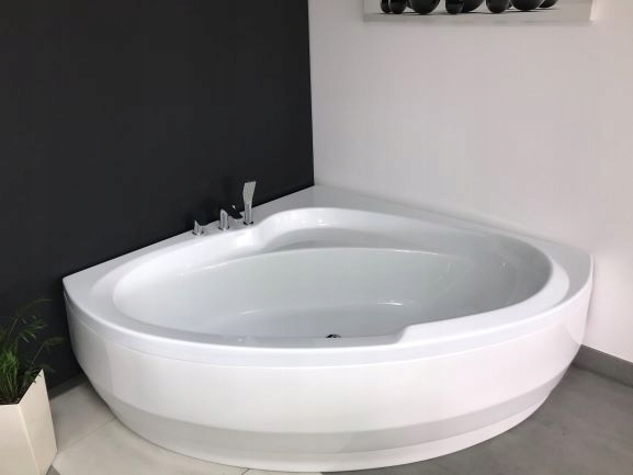 Rohová vaňa LAURA 150 x 150 s batériou a obalom