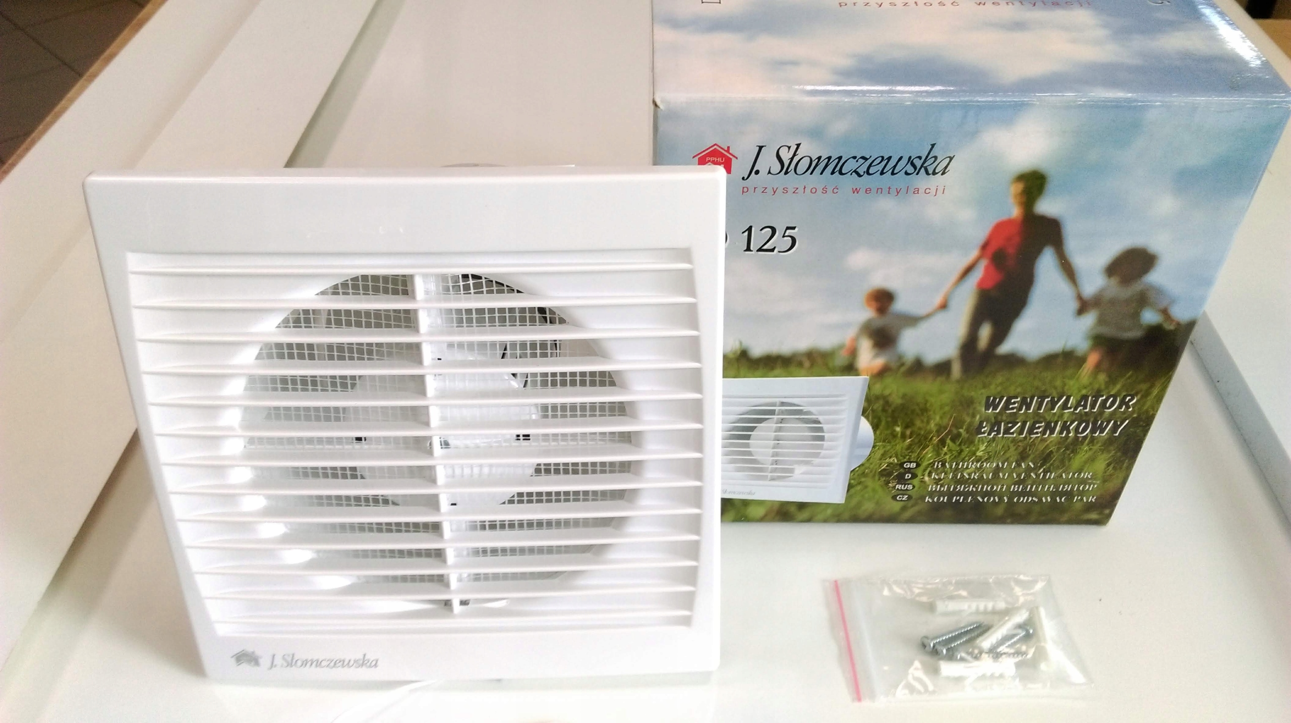 Kupelňový ventilátor - J. Słomczewska D125 ventilátor