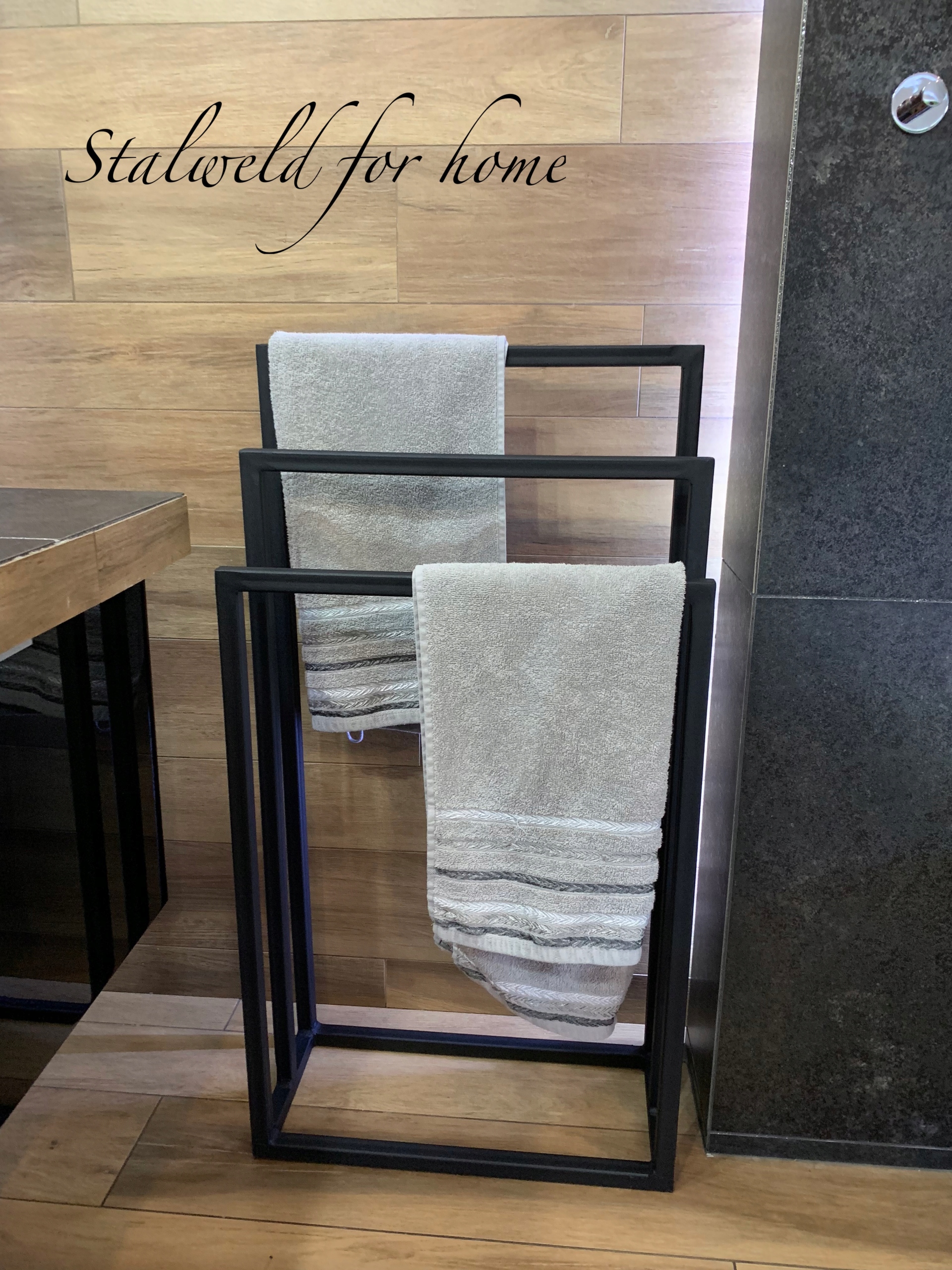 Vešiak - Vešiak, držiak na uteráky do kúpeľne LOFT