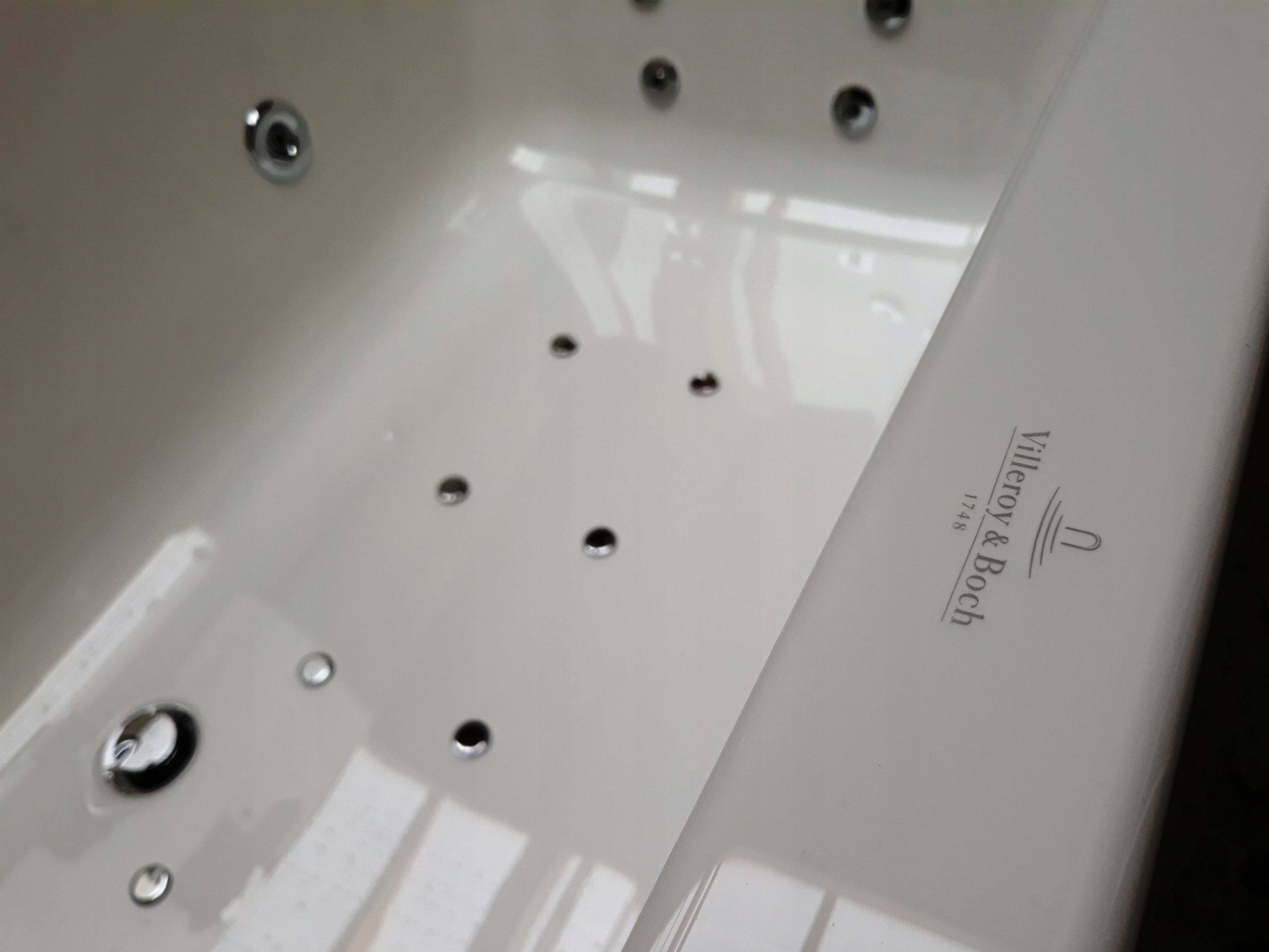 Vaňa Villeroy & Boch Subway 180 x 80 s hydromasážou