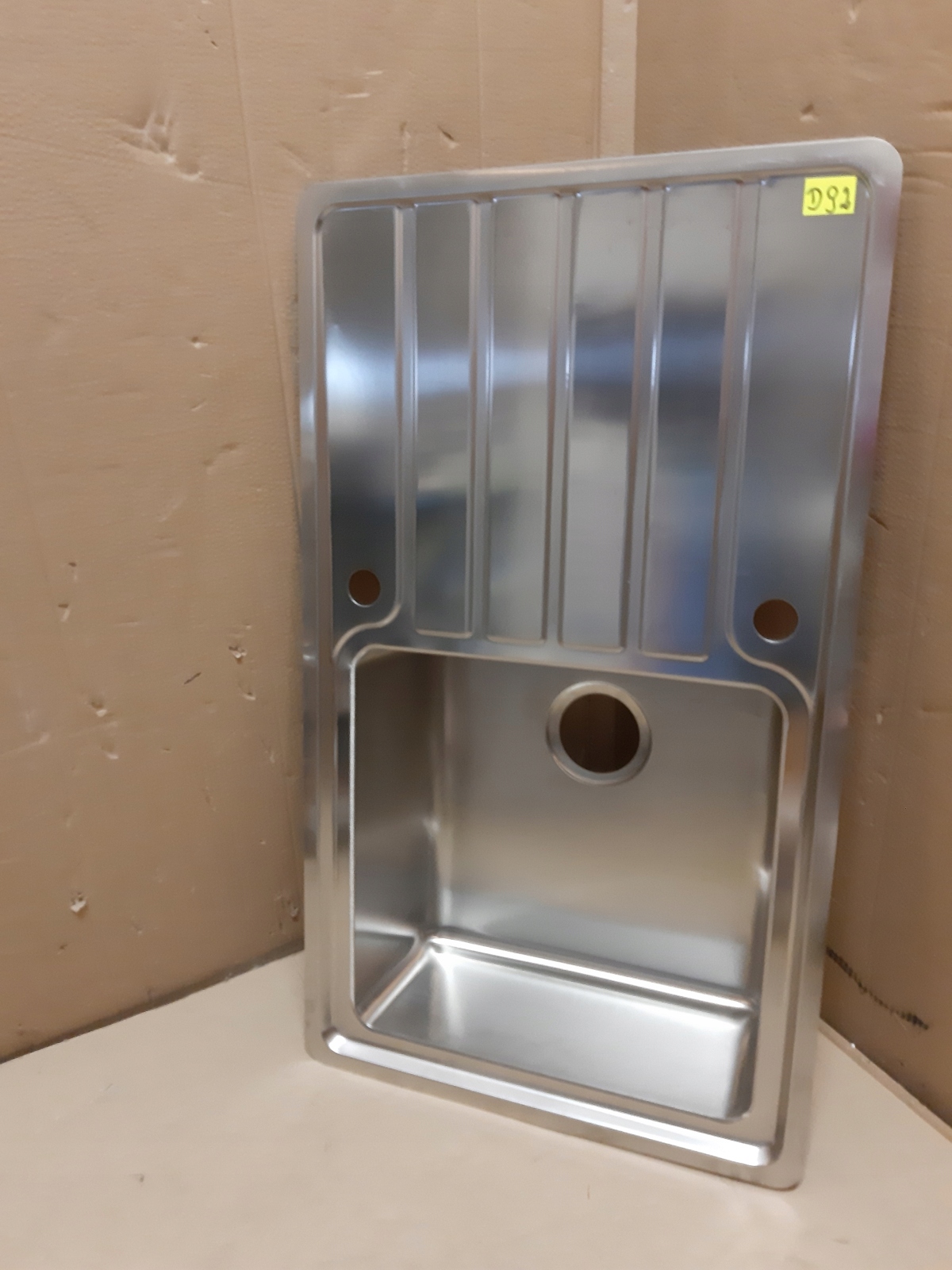 Jeden kuchynský drez 86x50 INOX CookeLewis