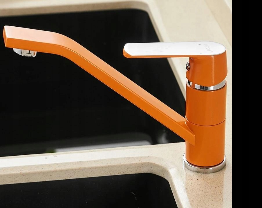 Kuchynská batéria -  [Oranžový] Mosadzný kuchynský faucet zapnutý