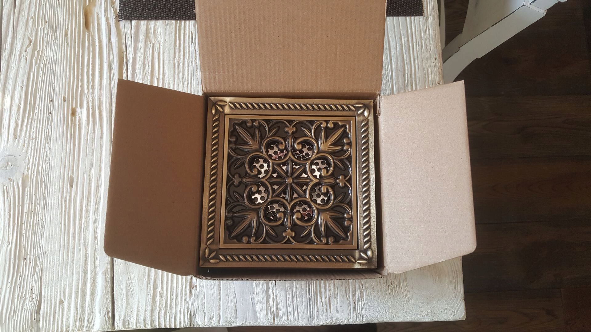 Sprchový žľab - Retro sprchový odtokový rošt 15x15