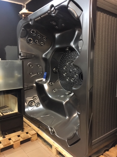 Wanna SPA Meridian D1Spas USA PREDAJNÁ EXPOZÍCIA