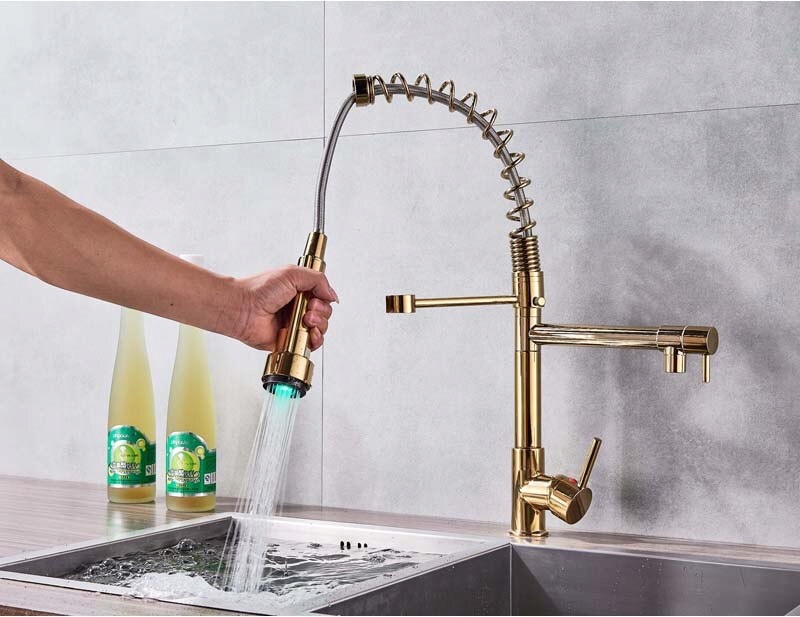 Kuchynská batéria - Zlatý LED kuchynský faucet s dvoma výtokmi